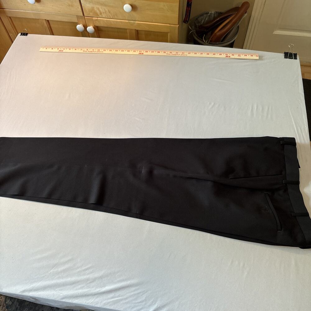 Axist Men's Dress Pants 33x32 Black Performance Flat Front No-Iron Ultra Series